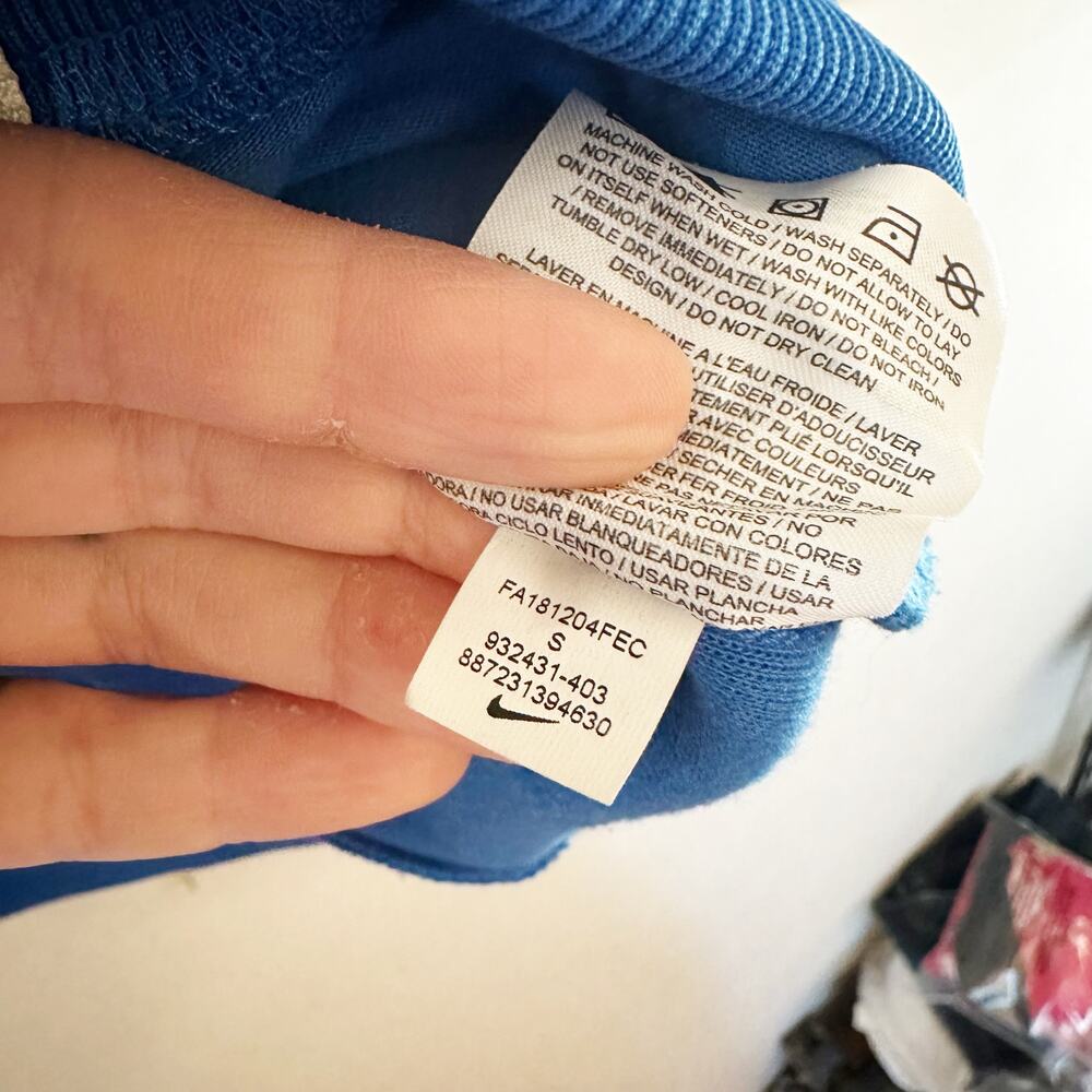 Nike Women's Blue Full Zip Track Sweatshirt - Picture 7 of 8